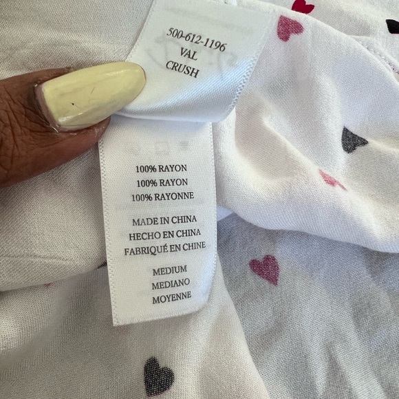 Women’s Rails Val Crush Button Down Front Tie Hearts Rayon Collared Shirt $158 M - Picture 11 of 11